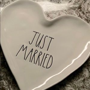 Rae Dunn Heart wedding plate.
